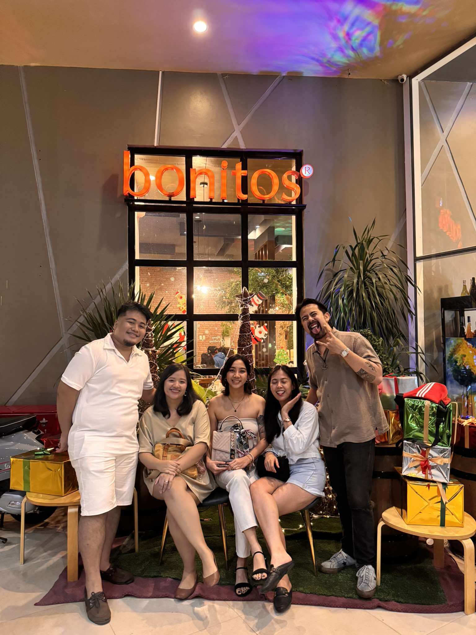 Jonas and Aliyah at Bonitos